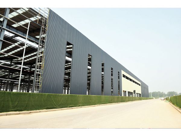 河南礦山智能產(chǎn)業(yè)園項(xiàng)目基地激戰(zhàn)正酣